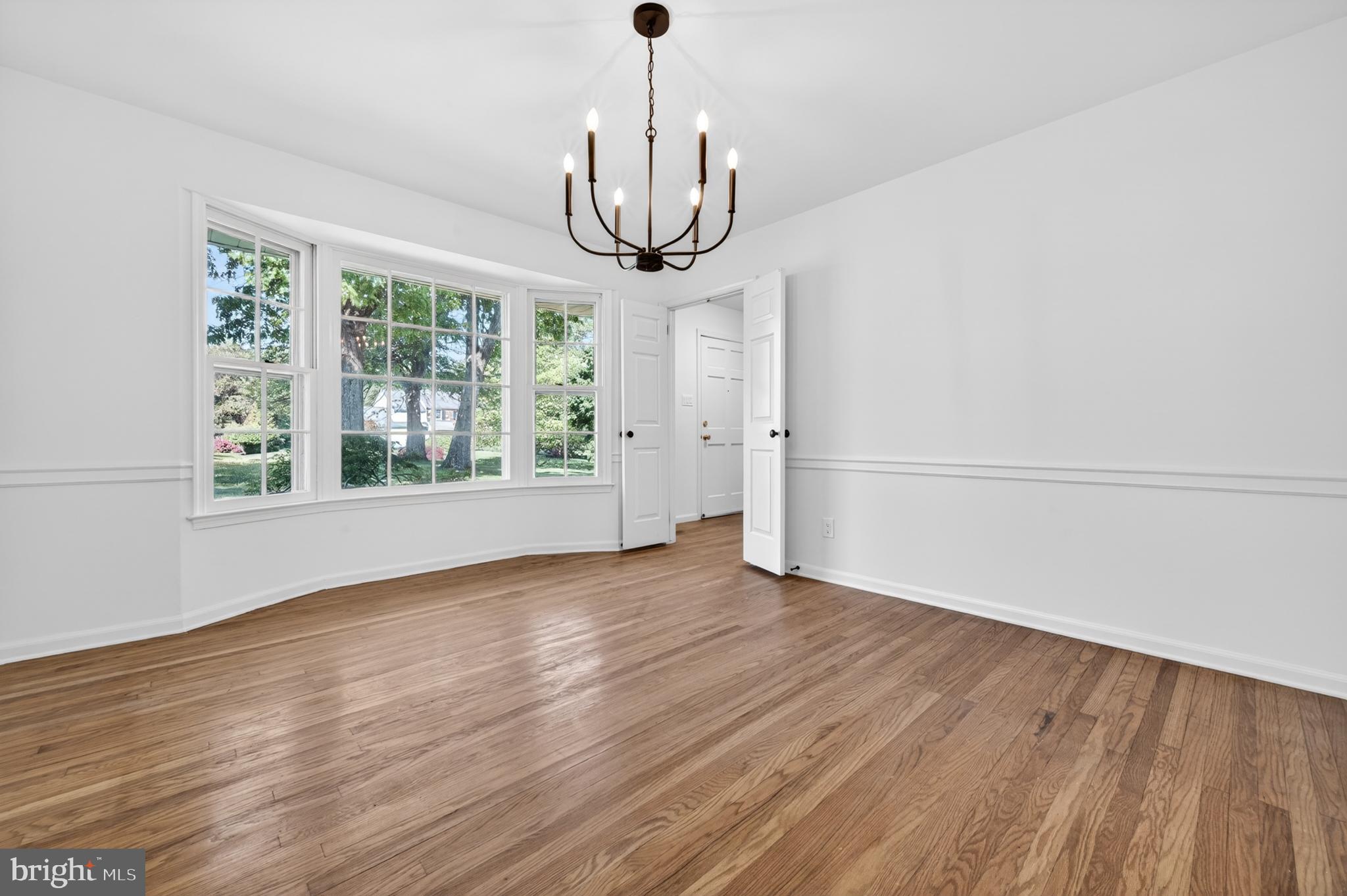 21 College View Road Malvern, PA 19355 - Photo 15 of 35 Dining room