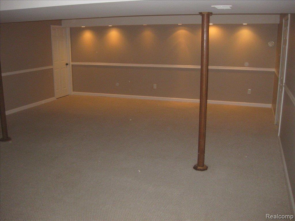 7654 Rauschelbach Street Utica, MI 48317 - Photo 13 of 15 Pictures 048