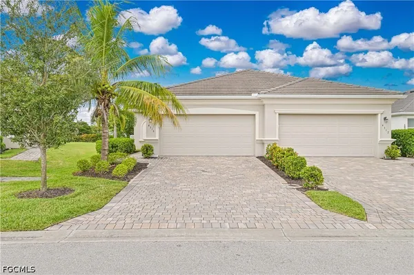 $1,950 | 4316 Lemongrass Drive, Fort Myers, FL 33916