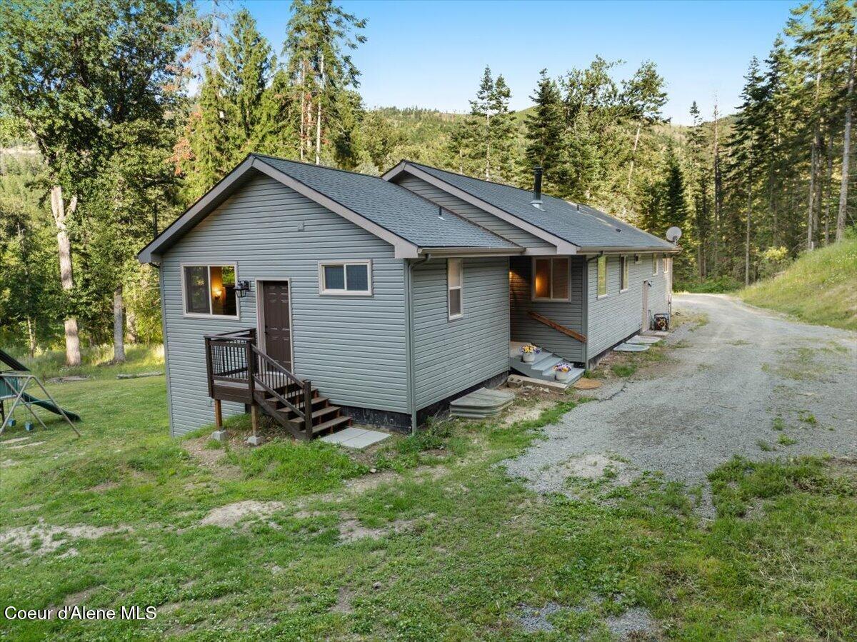 17727 South Bull Run Road Cataldo, ID 83810 - Photo 4 of 72 05-17727 S Bull Run Rd_RedHogMedia