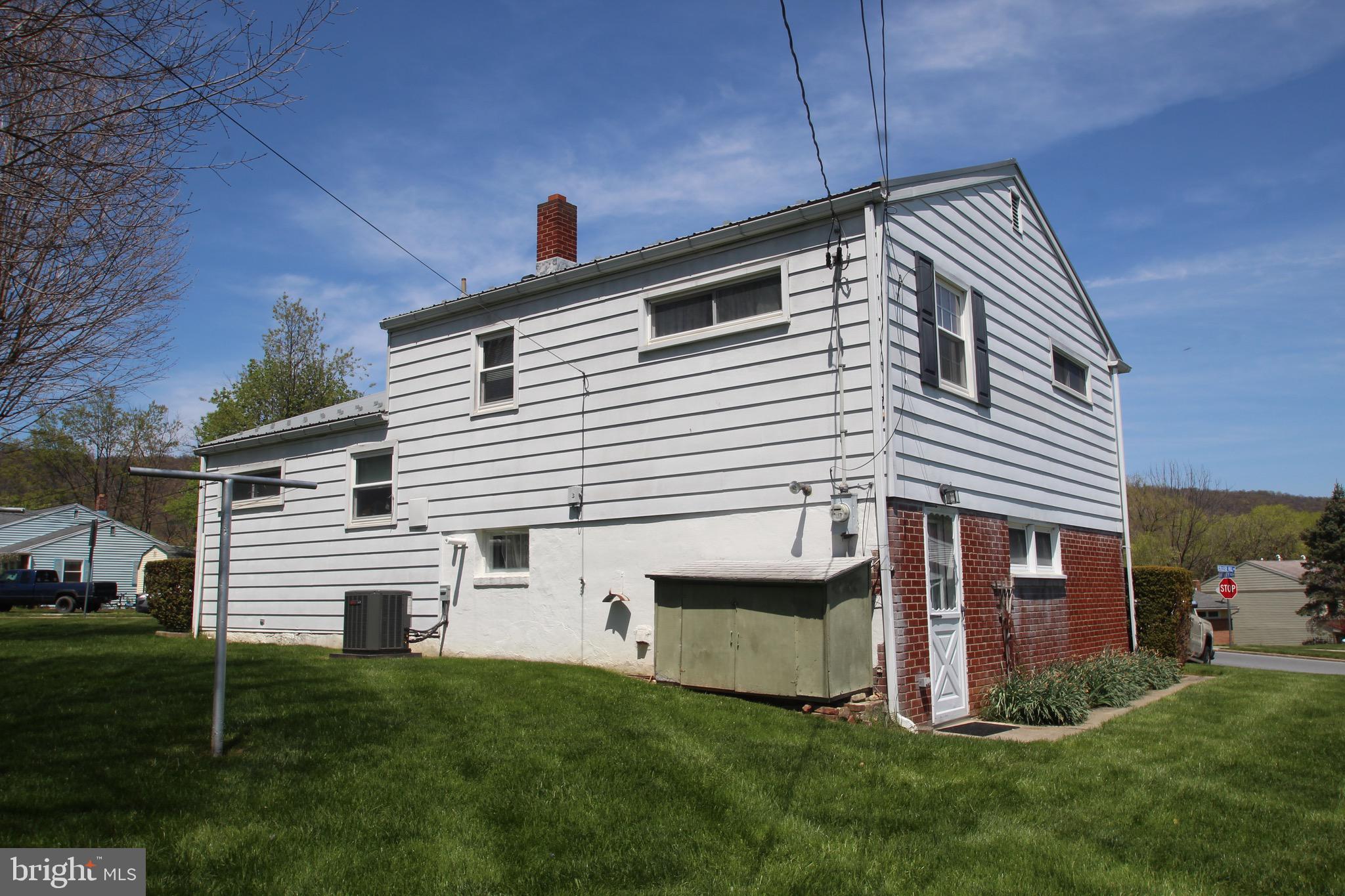 117 Henry Road Enola, PA 17025 - Photo 8 of 11 Gallery Image 8