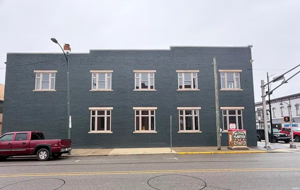 $174,900 | 101 North Main Street, Kendallville, IN 46755