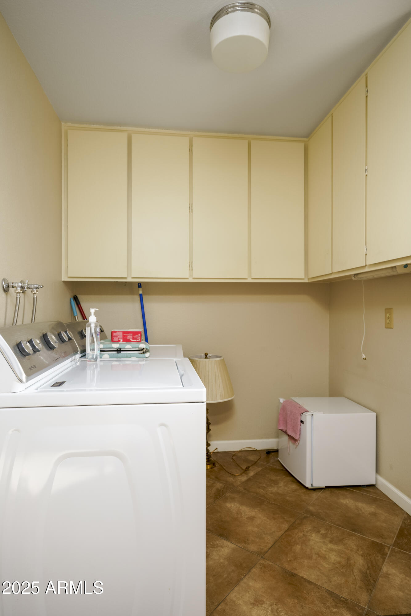 518 South Racine Mesa, AZ 85206 - Photo 11 of 24 a utility room with dryer and washer