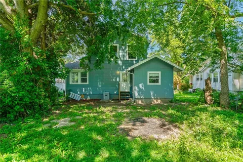 $275,000 | 1219 South Glenwood Avenue, Independence, MO 64052