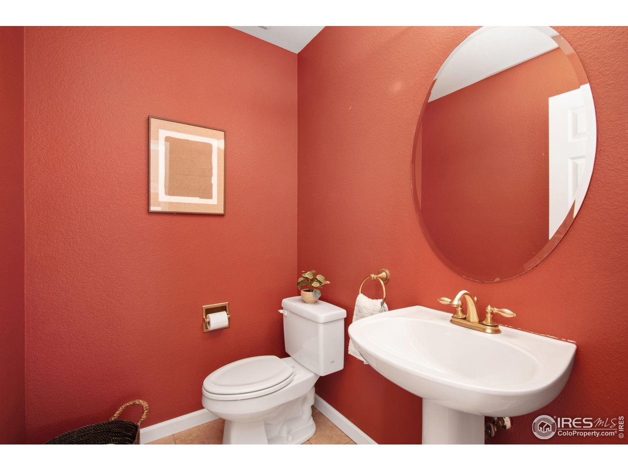 2758 Silver Fox Road Fort Collins, CO 80526 - Photo 20 of 39 Main floor powder room