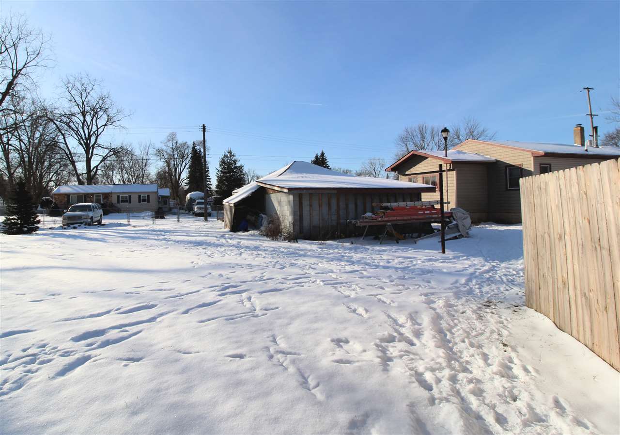 4156 Hunter Road Flint, MI 48504 - Photo 5 of 16 50004090-4.JPG