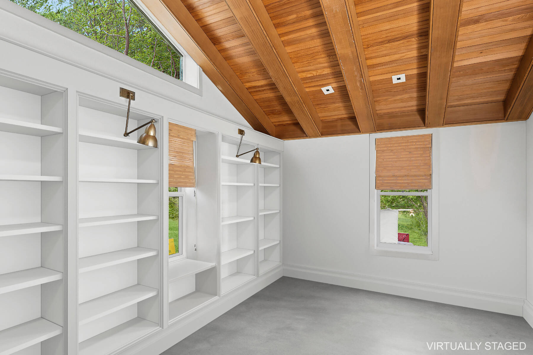4430 Noyack Road Sag Harbor, NY 11963 - Photo 20 of 44 Gallery Image 20