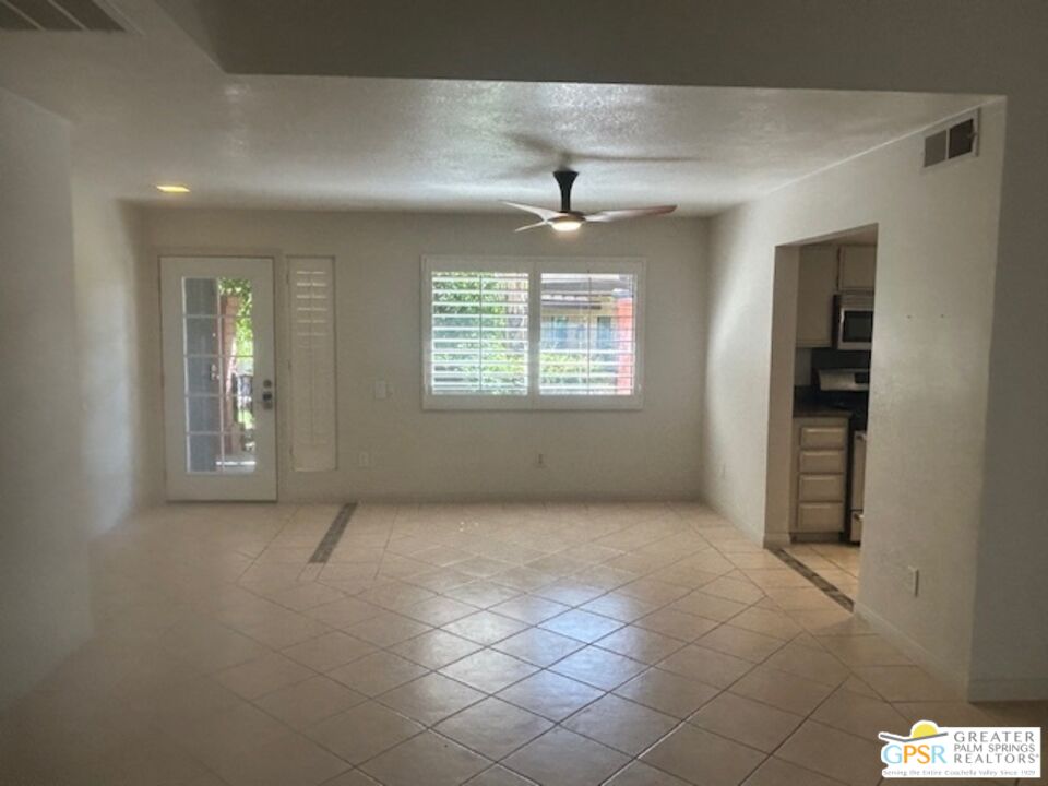 2345 Cherokee Way, Unit 118 Palm Springs, CA 92264 - Photo 6 of 41