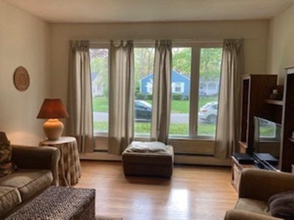 115 Fenwood Road Longmeadow, MA 01106 - Photo 4 of 27 Gallery Image 4