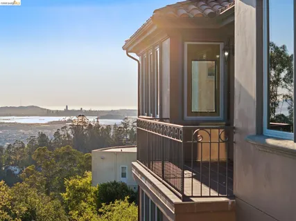 $2,475,000 | 6611 Elverton Drive, Oakland, CA 94611