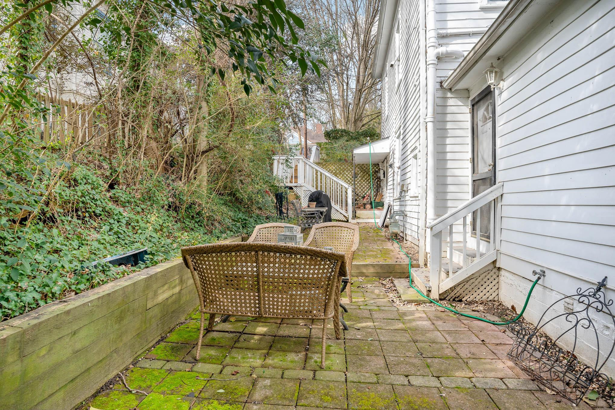 214-214.5 Linden Avenue Raleigh, NC 27601 - Photo 4 of 17 Photo 4