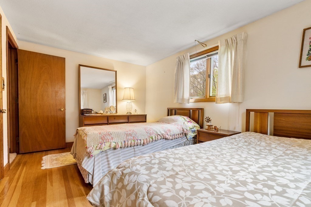 12 Spring Pond Road Peabody, MA 01960 - Photo 14 of 27 Gallery Image 14