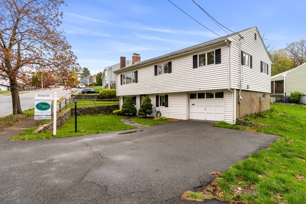 12 Spring Pond Road Peabody, MA 01960 - Photo 2 of 27 Gallery Image 2