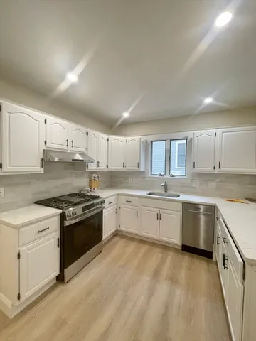 $2,750 | 324 Savin Hill Avenue, Unit 2, Boston, MA 02125