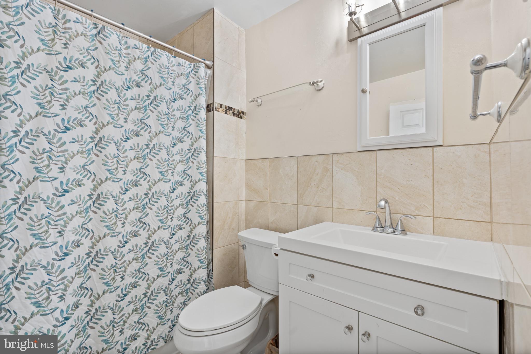 1 Lawrence Road, Unit J1B Broomall, PA 19008 - Photo 10 of 14