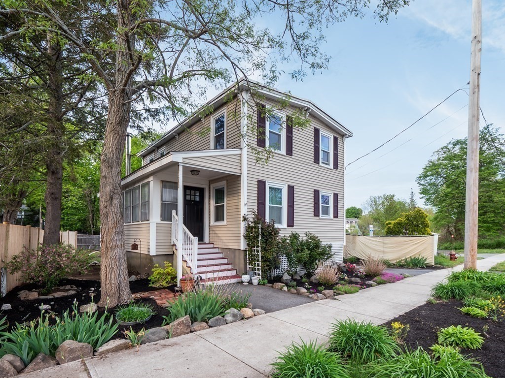 2 Library Street Georgetown, MA 01833 - Photo 1 of 37