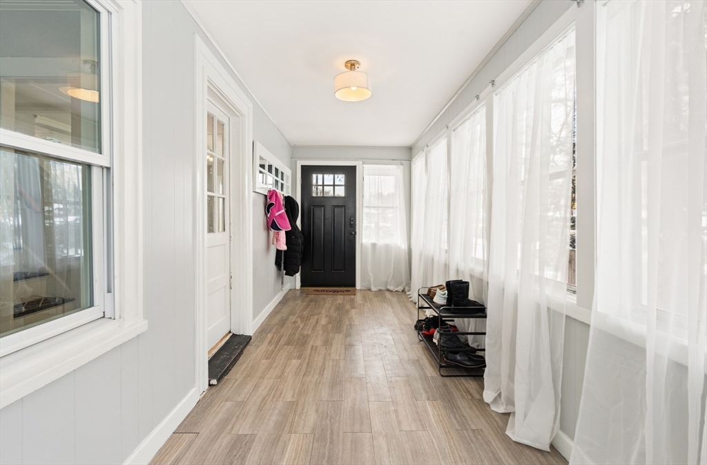 2 Library Street Georgetown, MA 01833 - Photo 3 of 37