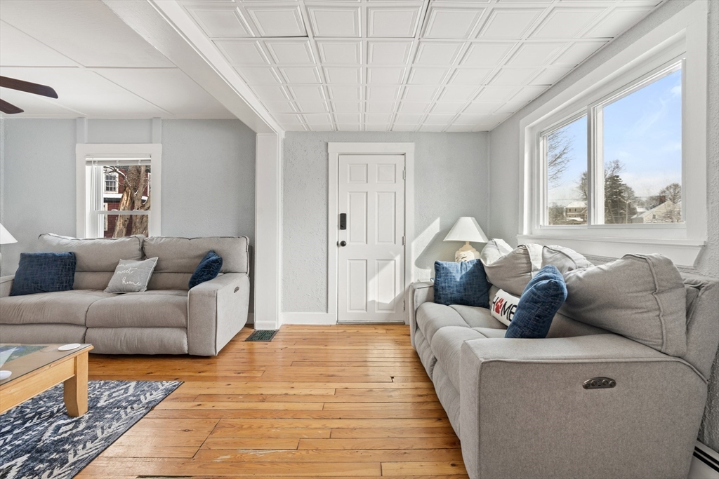 2 Library Street Georgetown, MA 01833 - Photo 7 of 37