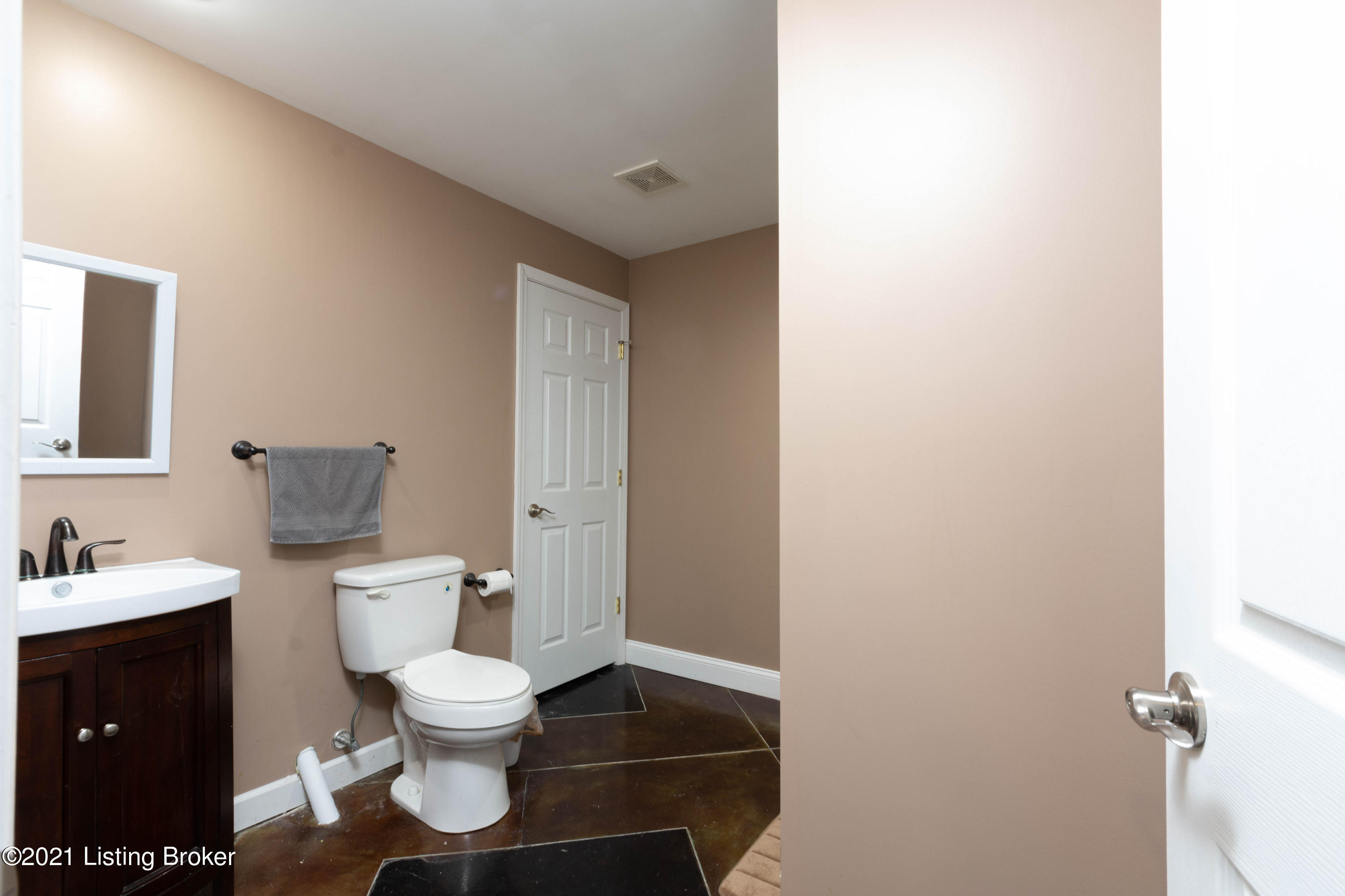 363 Richmond Road Milton, KY 40045 - Photo 18 of 54 Lower Level Full Bath 1