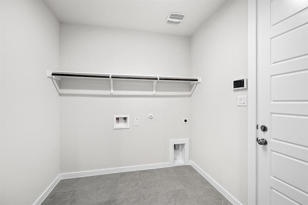 112 Alicante Lane Georgetown, TX 78628 - Photo 32 of 36 a view of small space