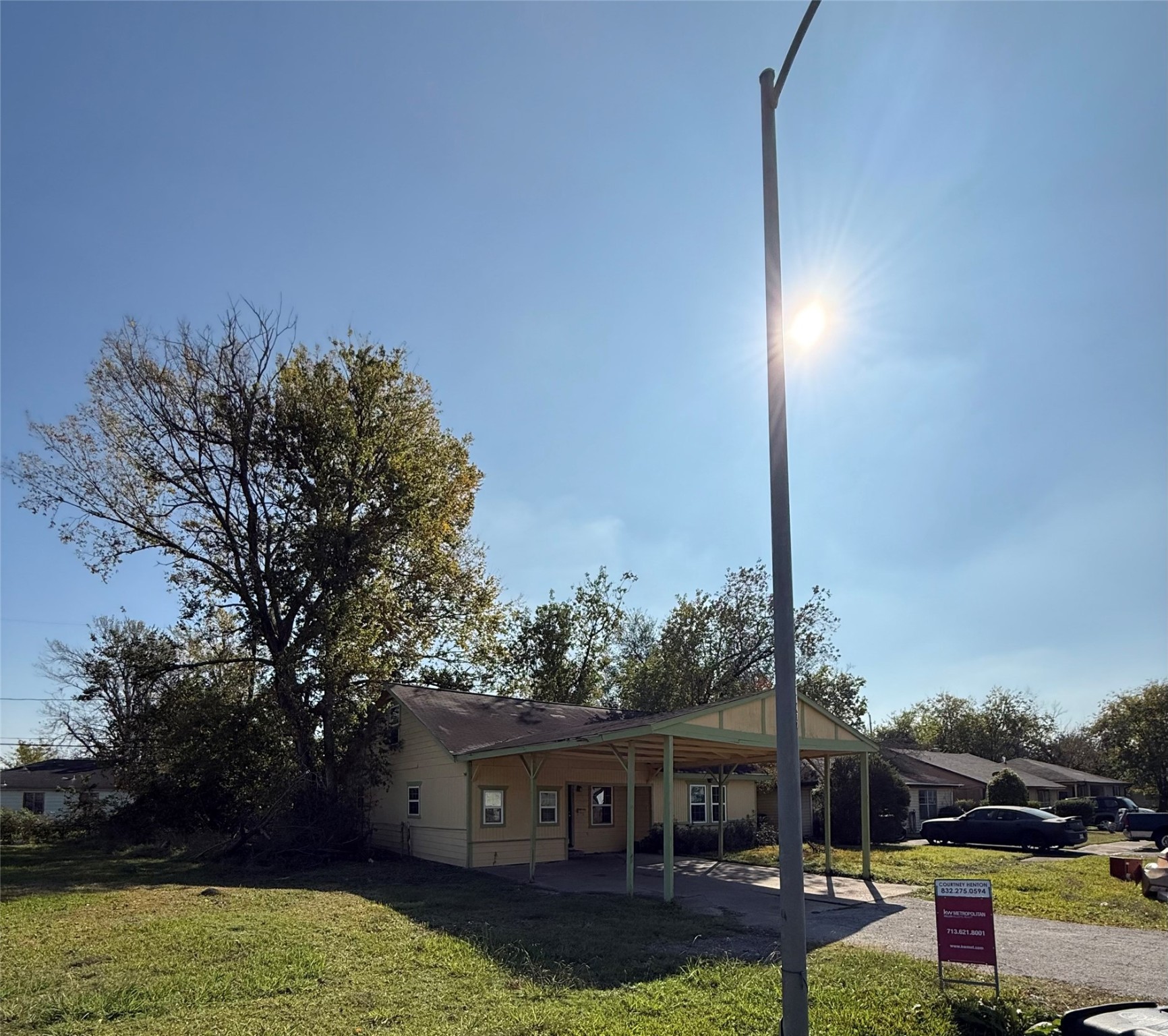 7227 St Augustine Street Houston, TX 77021 - Photo 15 of 20 a front view of a house with garden