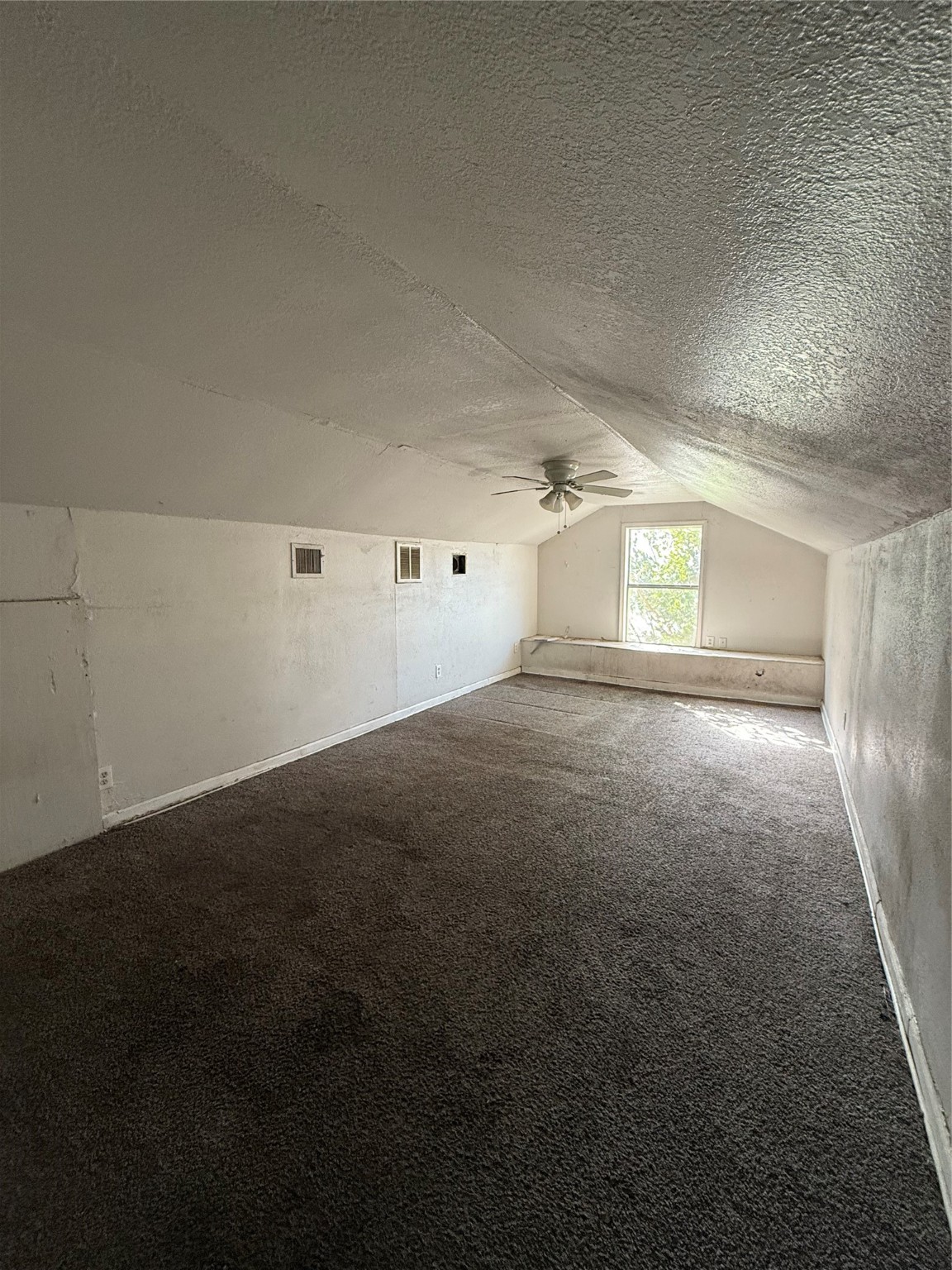 7227 St Augustine Street Houston, TX 77021 - Photo 18 of 20 a view of an empty room with a window