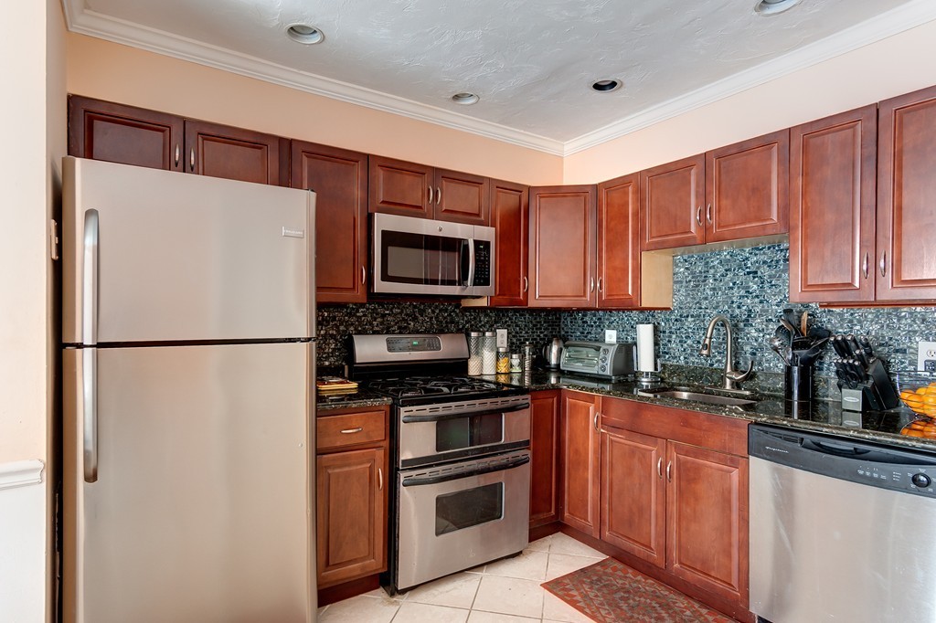 46 Wrentham Road, Unit 46 Worcester, MA 01602 - Photo 7 of 15 Gallery Image 7