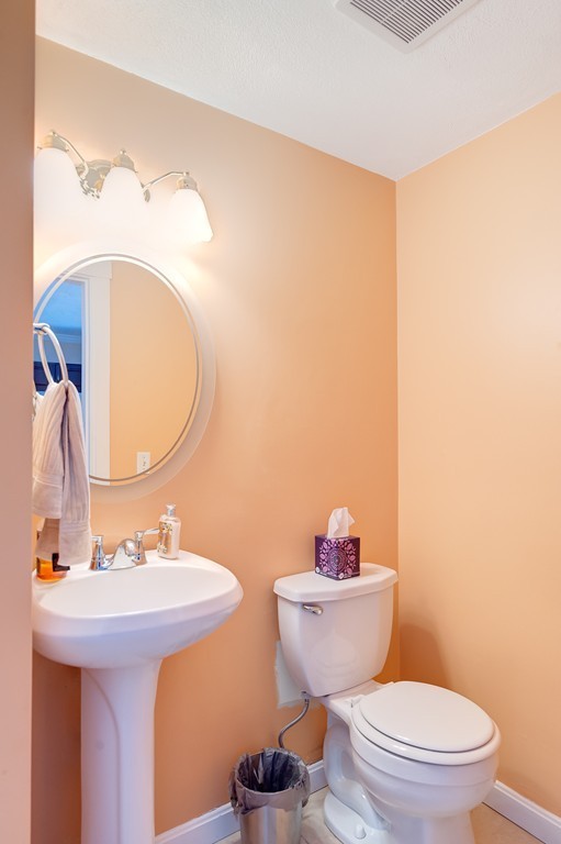 46 Wrentham Road, Unit 46 Worcester, MA 01602 - Photo 8 of 15 Gallery Image 8