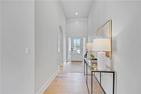 $898,515 | 24916 West 98th Place, Lenexa, KS 66227