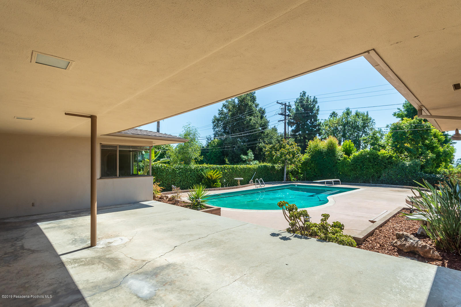 3810 Greenhill Road Pasadena, CA 91107 - Photo 23 of 29 a view of back yard of the house