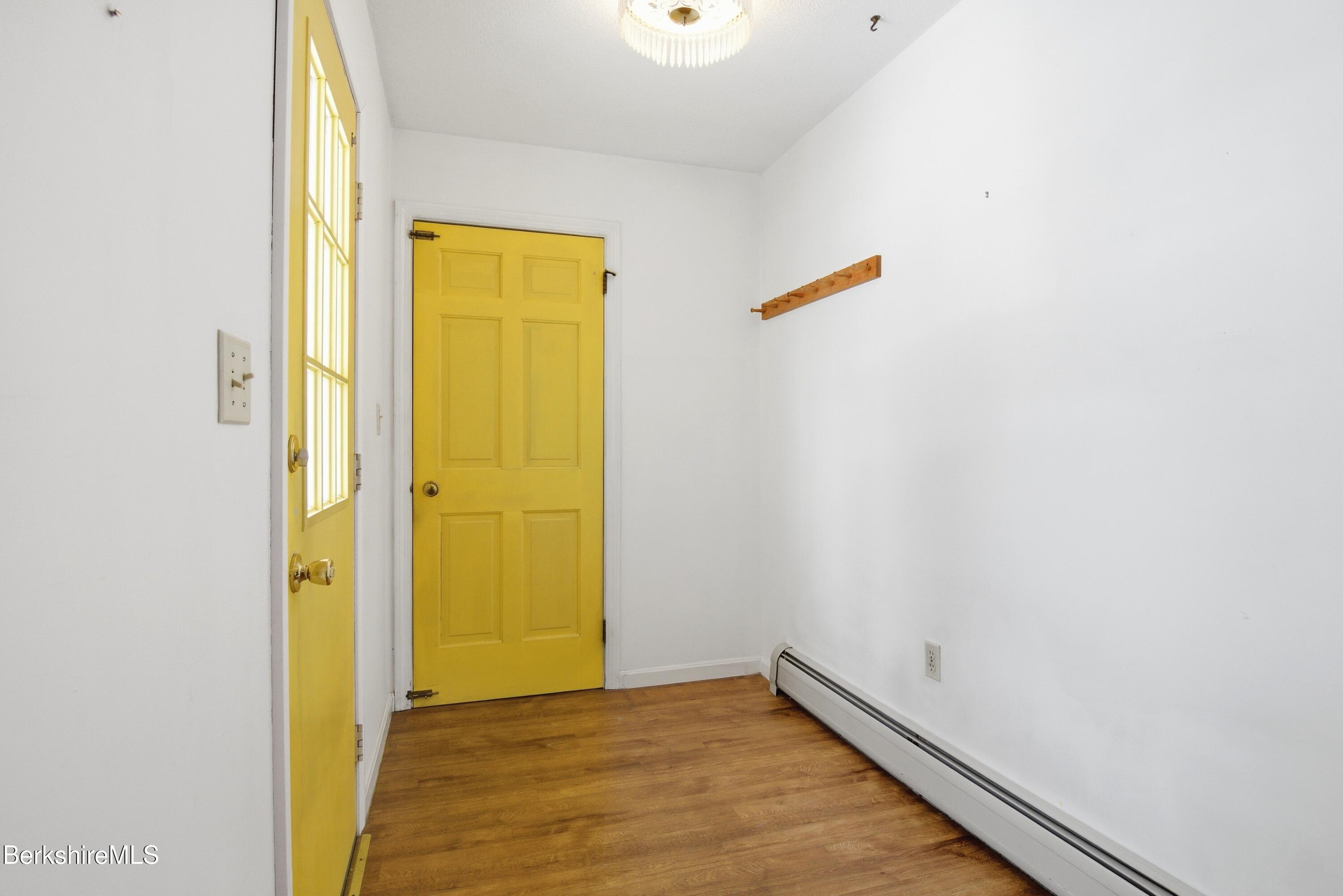 121 Kittredge Road Pittsfield, MA 01201 - Photo 21 of 38