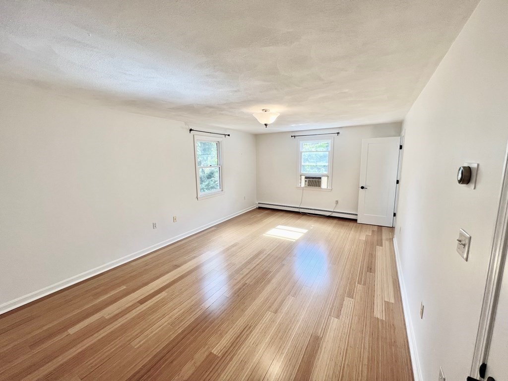 33 Upland Road Waltham, MA 02451 - Photo 12 of 39 Gallery Image 12