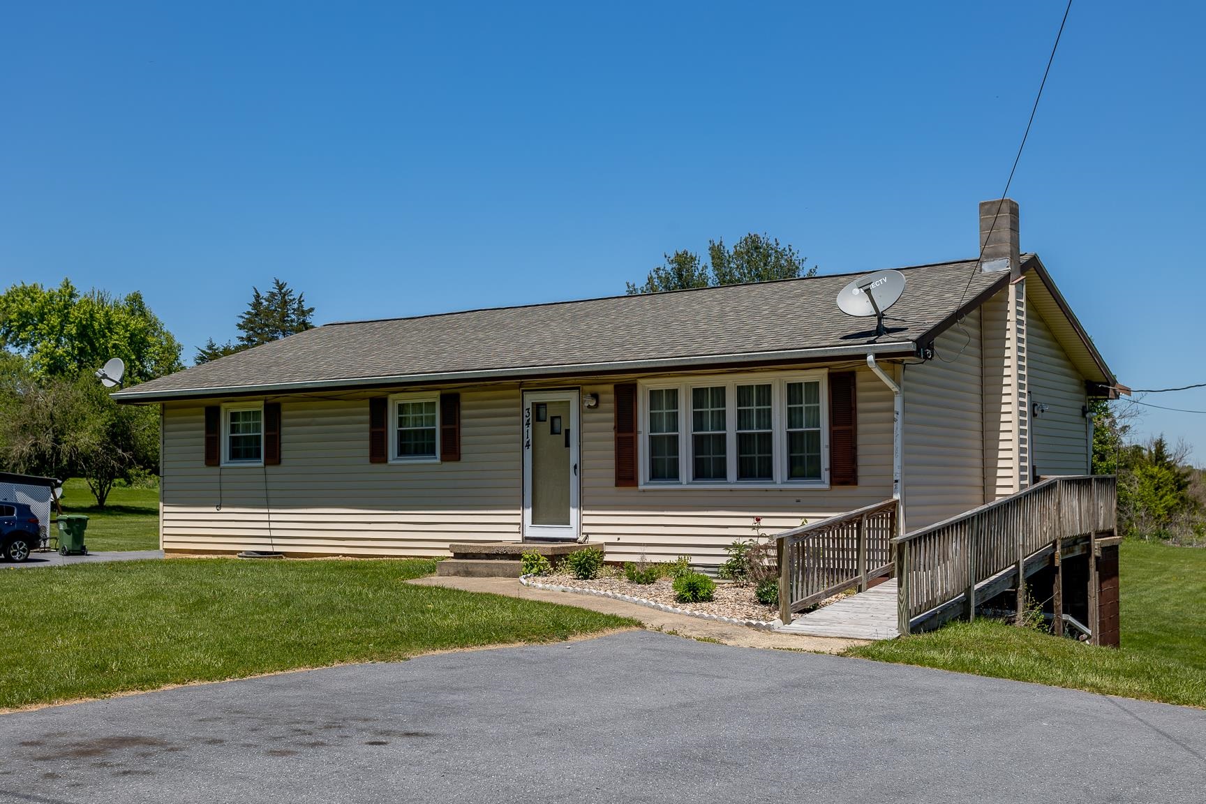 3414 Lindale Road Linville, VA 22834 - Photo 2 of 38 Gallery Image 2
