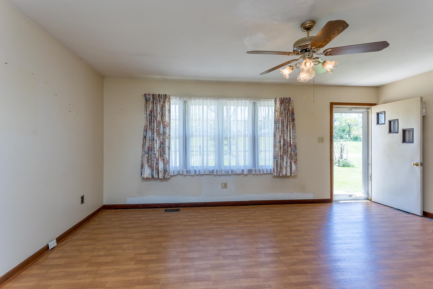 3414 Lindale Road Linville, VA 22834 - Photo 7 of 38 Gallery Image 7