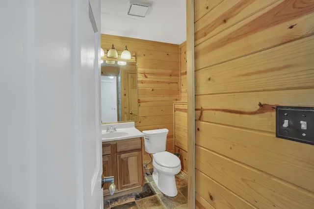 $419,900 | 502 Homesteaders Retreat, Eagle, WI 53119