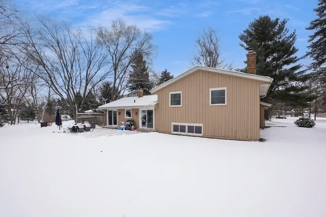 $419,900 | 502 Homesteaders Retreat, Eagle, WI 53119