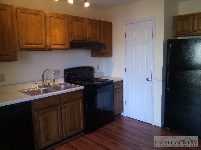 140 Adams Lane Boone, NC 28607 - Photo 3 of 4