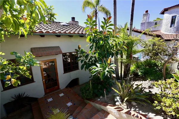 $1,850,000 | 28817 Top Of The World Drive, Laguna Beach, CA 92651