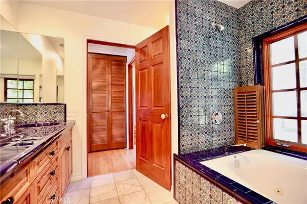 $1,850,000 | 28817 Top Of The World Drive, Laguna Beach, CA 92651