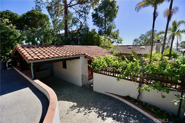 $1,850,000 | 28817 Top Of The World Drive, Laguna Beach, CA 92651