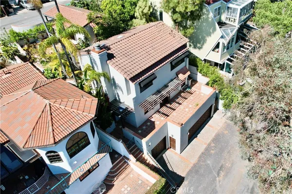 $1,850,000 | 28817 Top Of The World Drive, Laguna Beach, CA 92651