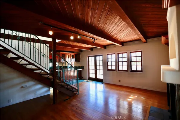 $1,850,000 | 28817 Top Of The World Drive, Laguna Beach, CA 92651
