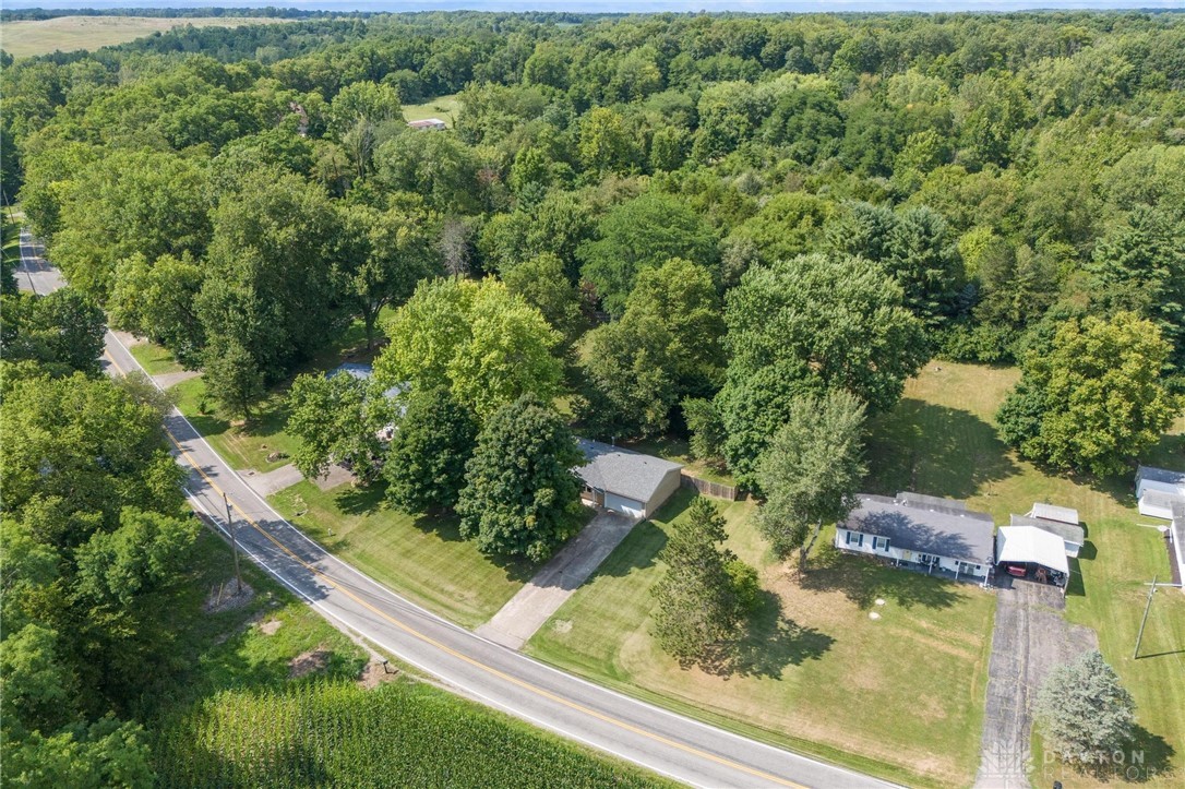 2416 Snyder Domer Road Springfield, OH 45502 - Photo 29 of 33