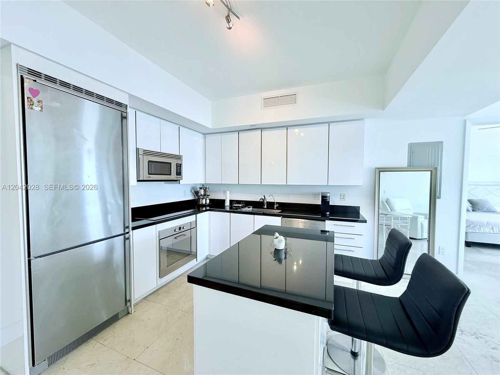 92 Southwest 3rd Street, Unit 4311 Miami, FL 33130 - Photo 9 of 54