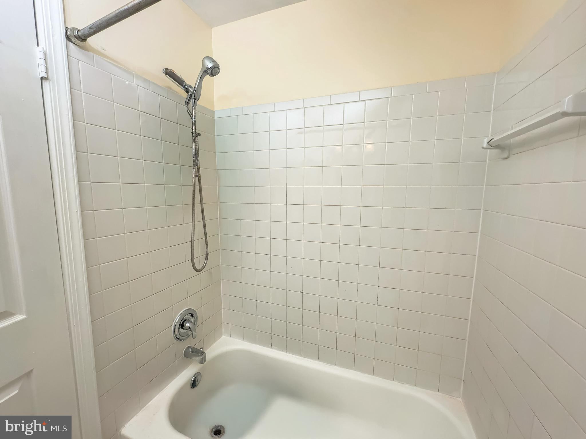 2863 Strauss Terrace Silver Spring, MD 20904 - Photo 15 of 23 a bathroom with a bathtub