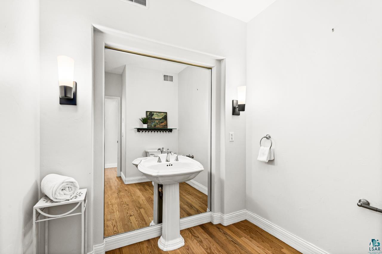 2906 West 15th Street Duluth, MN 55811 - Photo 43 of 98