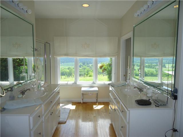 2602 Prospect Road Pulaski, TN 38478 - Photo 14 of 18 Master Bath - Spacious walk-in closet