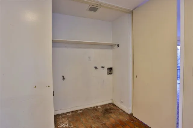 $289,000 | 872 Sierra Vista Drive, Unit 5, Twin Peaks, CA 92391