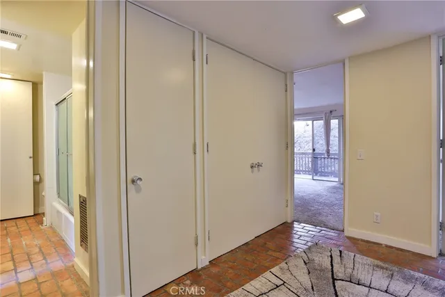 $289,000 | 872 Sierra Vista Drive, Unit 5, Twin Peaks, CA 92391