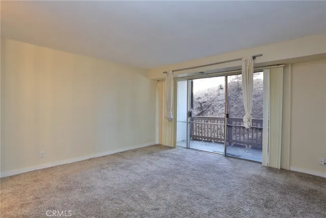 $289,000 | 872 Sierra Vista Drive, Unit 5, Twin Peaks, CA 92391